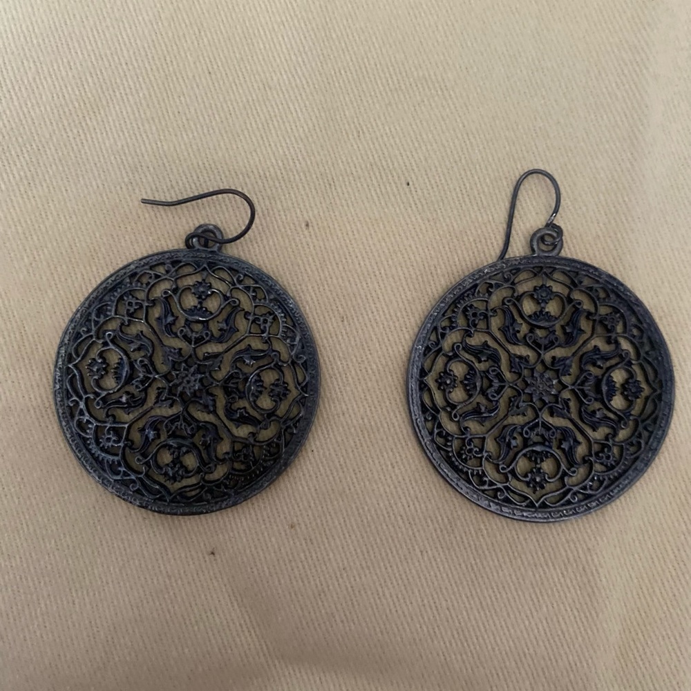 Express gunmetal earrings.